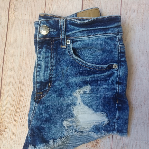 America Eagle super stretchX Jean shorts - Picture 3 of 3